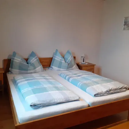 Obstbau Und Gastezimmer Stani *