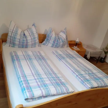 Obstbau Und Gastezimmer Stani *
