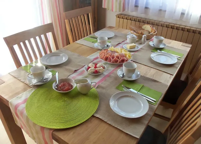 Obstbau Und Gaestezimmer Stani Accommodatie bij particulieren Kitzeck im Sausal